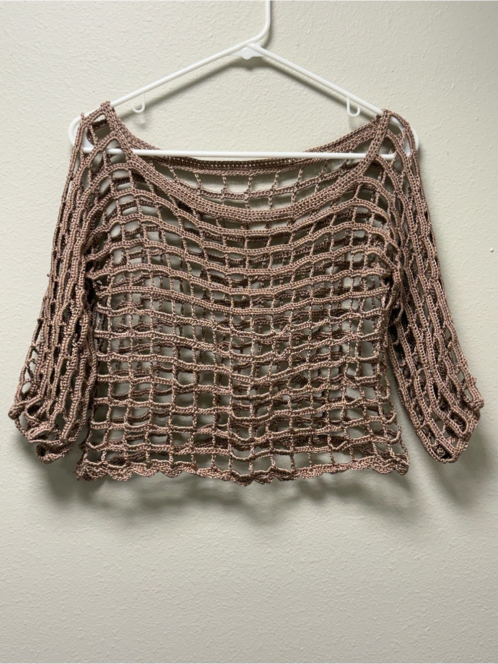 Women’s One Size Brown Crochet Open Weave Boat Neck 3/4 Sleeve Pullover Top